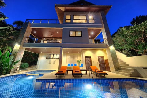 Night, Balcony/Terrace, Area and facilities, Swimming pool