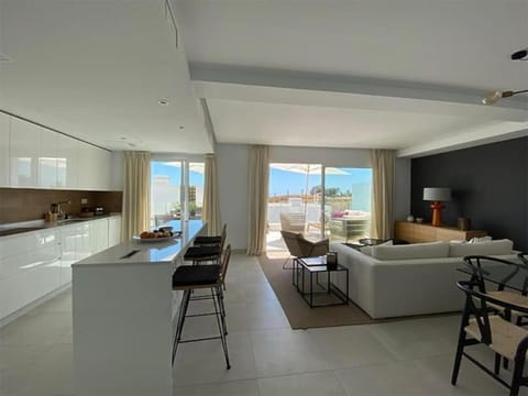 Panoramic Penthouse - Bay of Marbella Apartment in Marbella