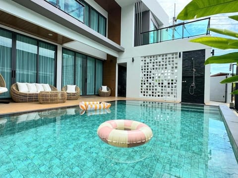 Stay Tuned Pool Villa in Pattaya Villa in Pattaya City