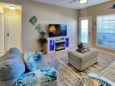 Harbor East Condominiums 414D Apartment in Texas City