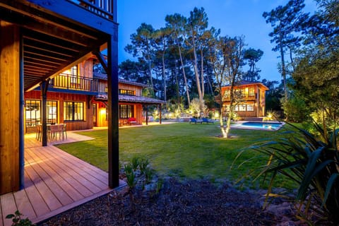 Property building, Garden, Garden view