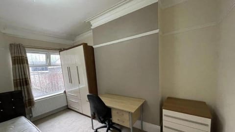 Comfy and cosy 1 bed flat in IG11 Apartment in Barking