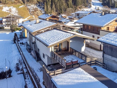 Property building, Winter