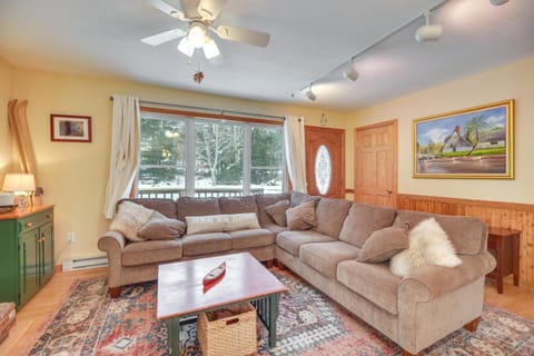 1 Mi to Sugarbush Resort Dog-Friendly Home! House in Fayston