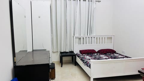 Flat rent Apartment in Ajman