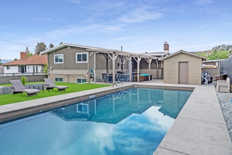 Pool view, Swimming pool