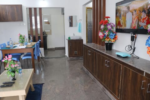 LEOHOMESTAY TIRUPATi Apartment in Tirupati