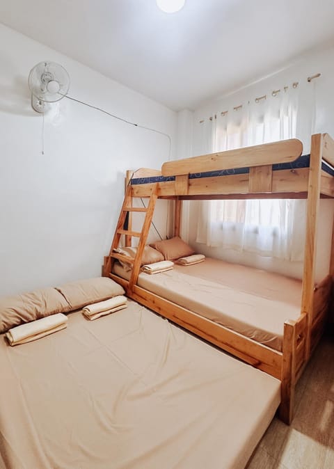 Photo of the whole room, Bedroom, bunk bed