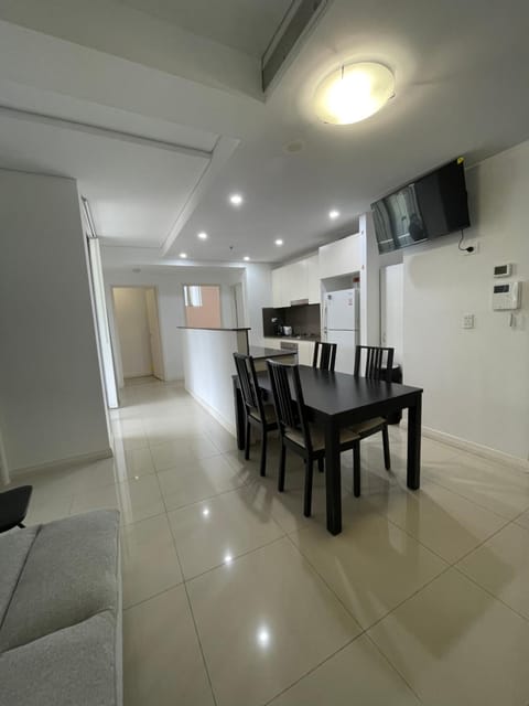 Entire 2 bedroom apartment in Mascot Apartment in Mascot