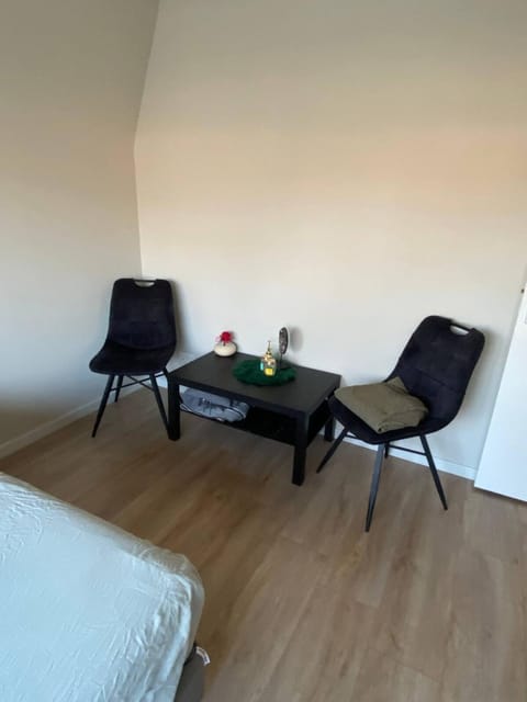 Gezellige woning nabij Amsterdam & Schiphol met tuin Apartamento in Amstelveen