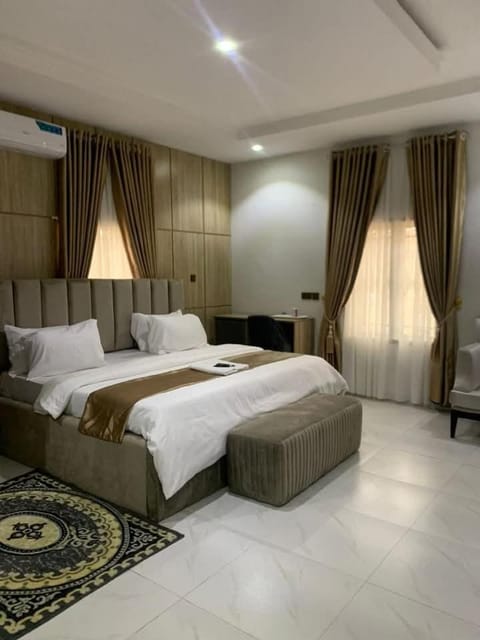 Chexfield Suites and Apartments 2427 Hotel in Abuja