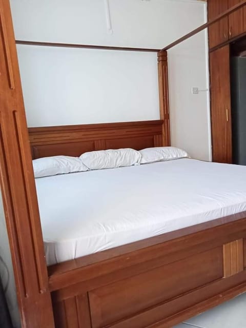 Queens Luxury 2 Bedroom Mombasa Apartment in Mombasa