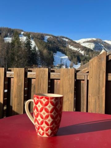 Balcony/Terrace, Mountain view