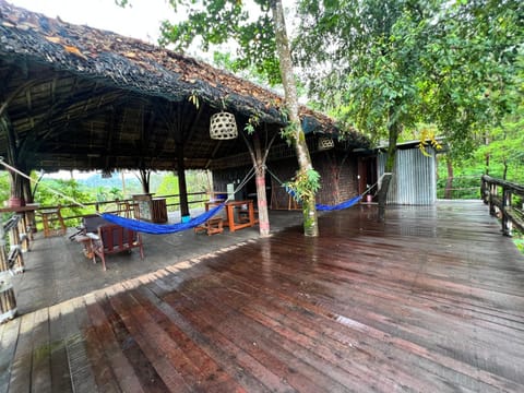 Tiger home stay House in Ko Phayam