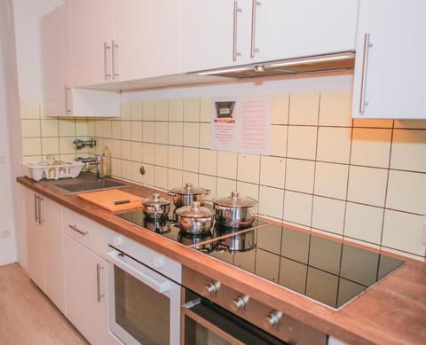 Kitchen or kitchenette, kitchen