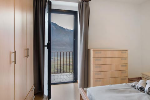 Oasi Alpina House in Canton of Grisons