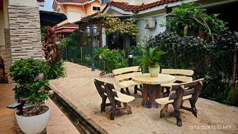 Homestay Santai Bertam House in Penang