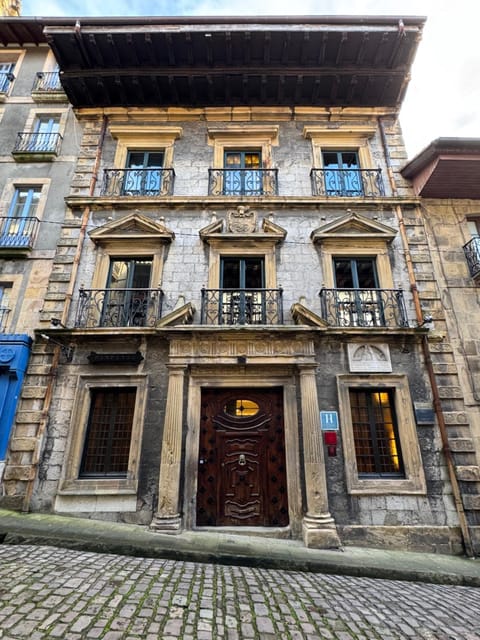 Palacio Pampinot Hotel in Hendaye