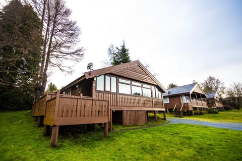 Property building, Natural landscape, Garden view