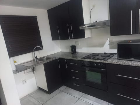 Urban 3 Bedroom Open Plan Apartment in Umhlanga