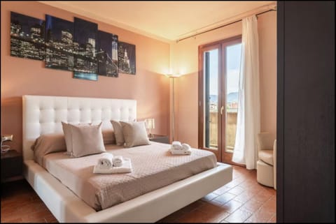 Living room, Bedroom