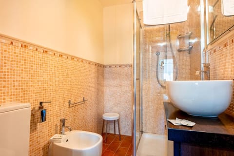 Bathroom, Living room