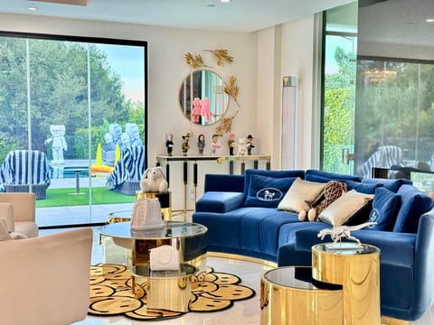 Living room, Seating area, Garden view