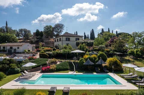 Natural landscape, Garden, Garden view, Pool view, Swimming pool, Swimming pool, sunbed