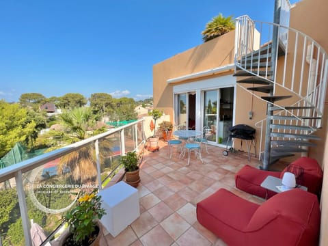 La Frégate - Grand Appartement avec vue sur la mer - Piscine Appartement in Hyères