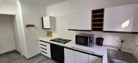 Jukskei Big 5 - Elephant Apartment in Sandton