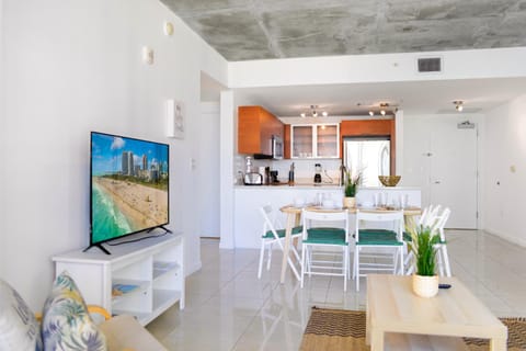 TV and multimedia, Living room, Seating area, Dining area, kitchen, air conditioner