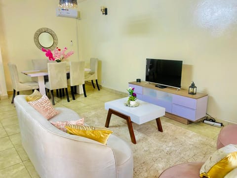 Communal lounge/ TV room, TV and multimedia