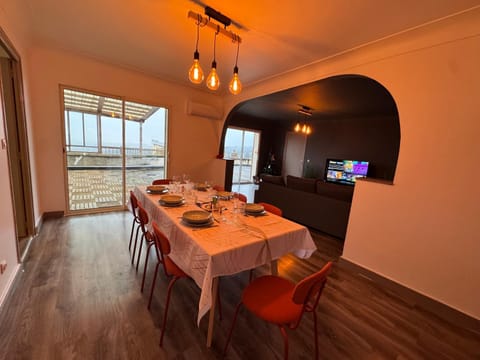 TV and multimedia, Balcony/Terrace, Dining area, Meals
