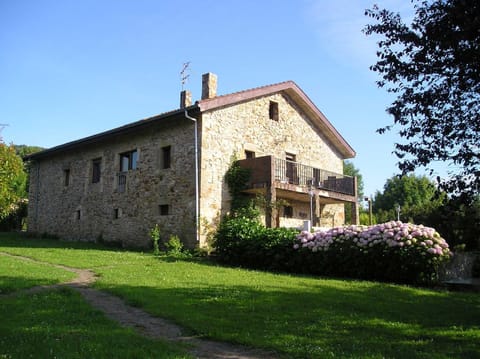 Property building, Spring, Day, Garden