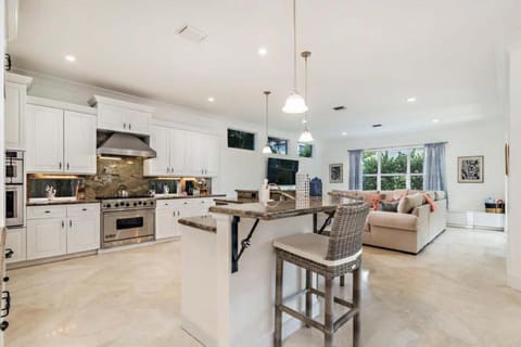 Gregory Place - NEW! Maison in Palm Beach