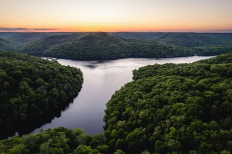 Nearby landmark, Bird's eye view