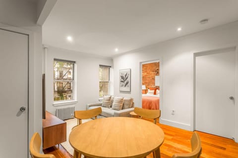 Exquisite 3Bedroom 2Bath apartment in East Village Neighborhood Apartment in East Village