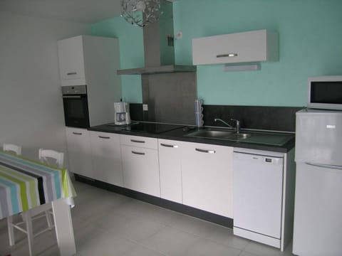 Appartement moderne à Étel, proche plage, 2 pièces avec parking privé - FR-1-479-190 Wohnung in Étel