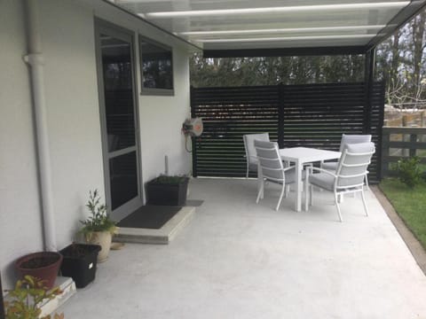 Property building, Garden, Dining area