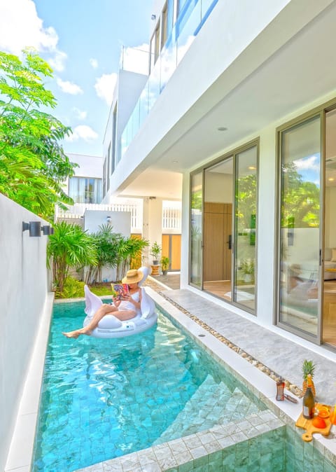 Day, Garden view, Pool view, Swimming pool