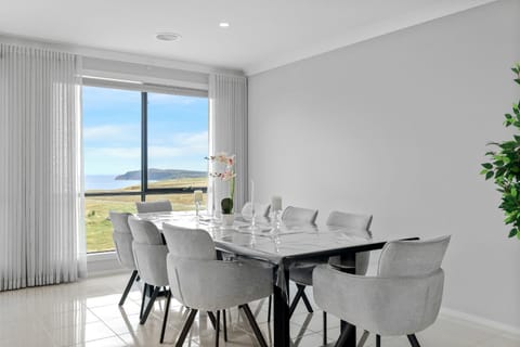 Natural landscape, Seating area, Dining area, Sea view