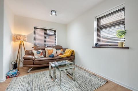 Charming retreat in Waltham Cross, Hertfordshire Apartment in Enfield