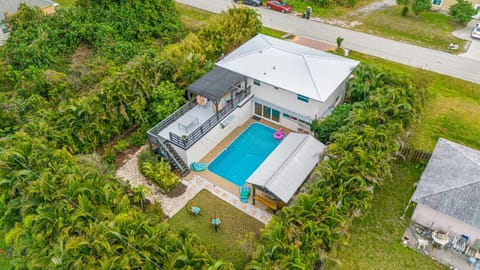 Garden, Swimming pool