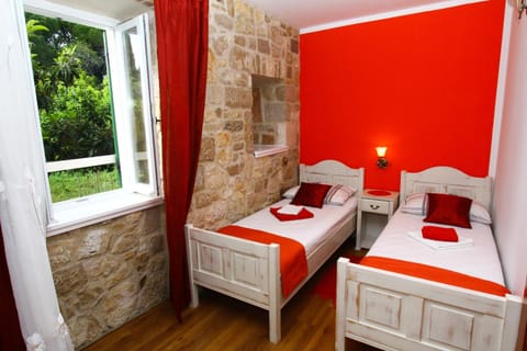 Summer, Bedroom