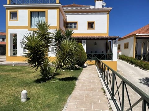 Casa da Mãe House in Santarém District, Portugal