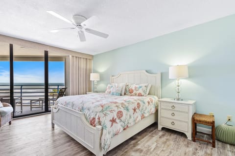 Luxury Oceanfront Condo - Stunning Views & Private Balcony - Ebb Tide 305 Apartment in Edgewater