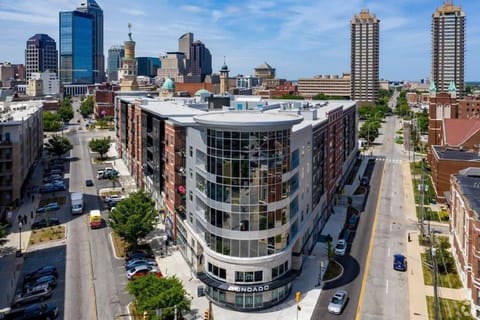 18BR 17BA Combined Apartments close to Lucas Oil Stadiom Apartment in Indianapolis