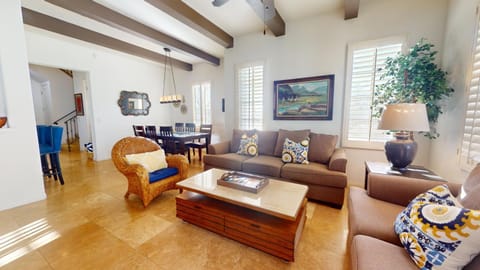 LV316 Spacious LV Townhome Close to LQ Resort Apartment in Indian Wells