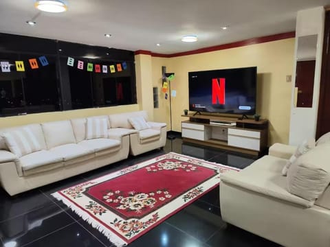 Communal lounge/ TV room, TV and multimedia, Living room