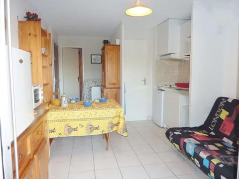 Appartement 4 pers. avec piscine, parking, animaux admis - FR-1-387-211 Apartment in Marseillan